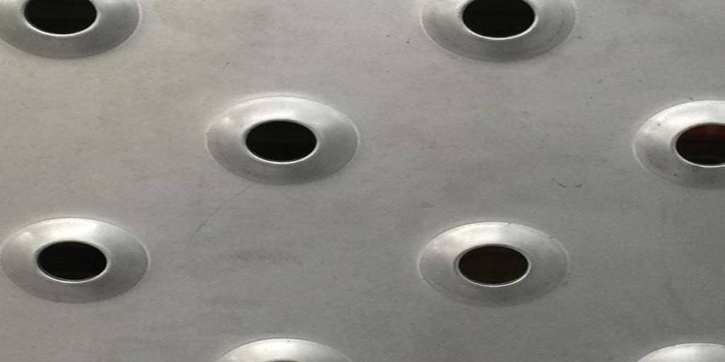 ventajas de usar chapa antideslizante